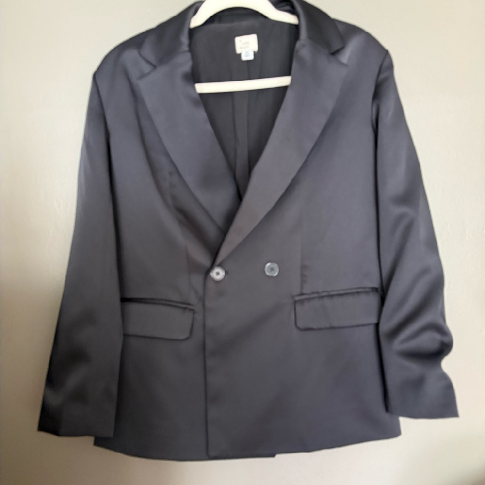 Black Double-Breasted Blazer